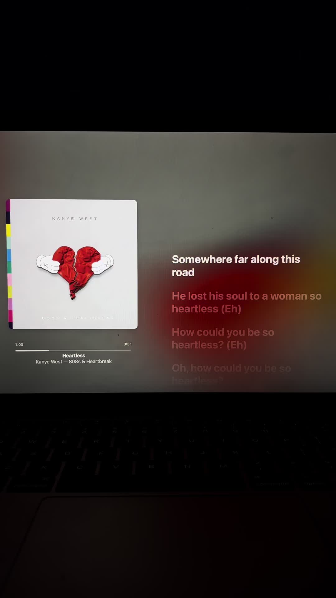 @🎧