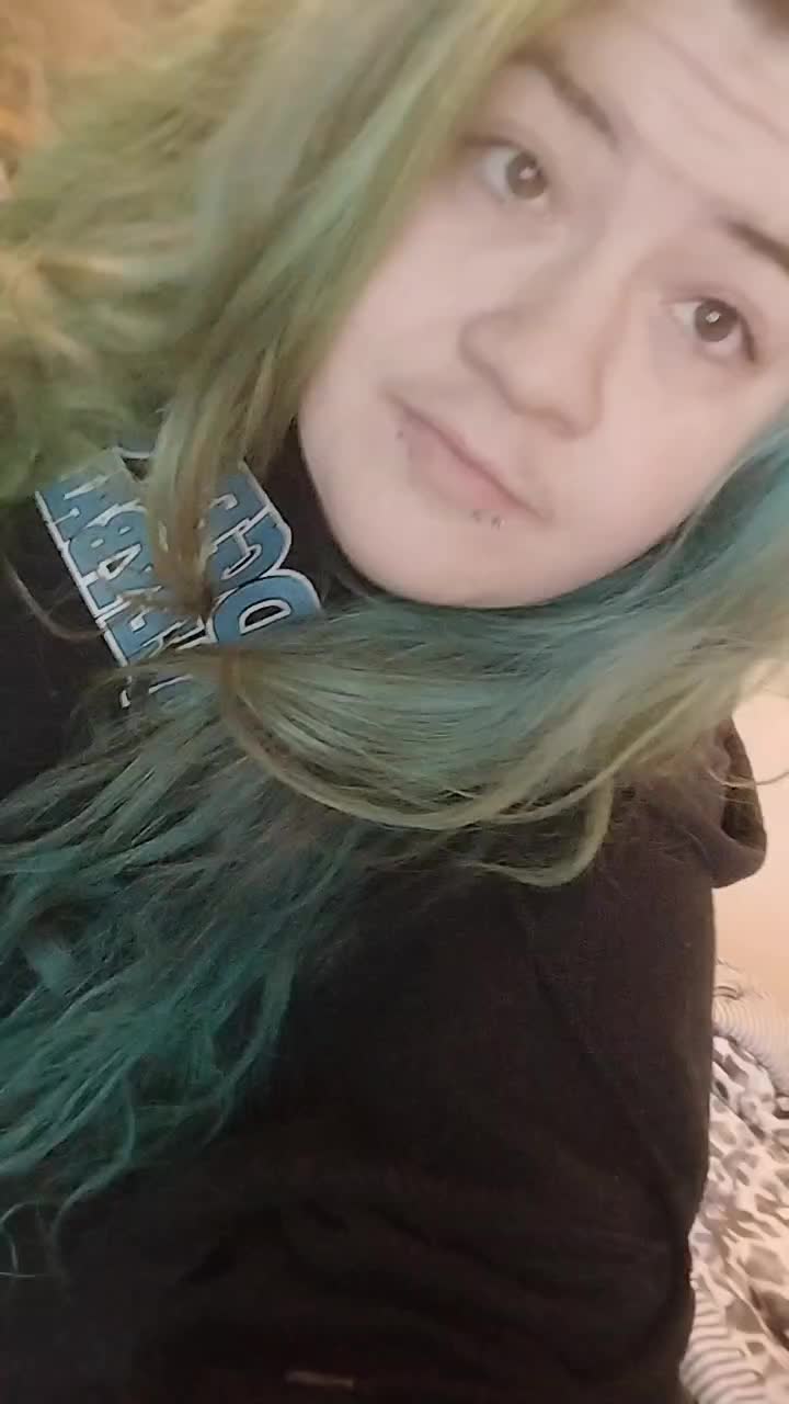 @alilwiggle
