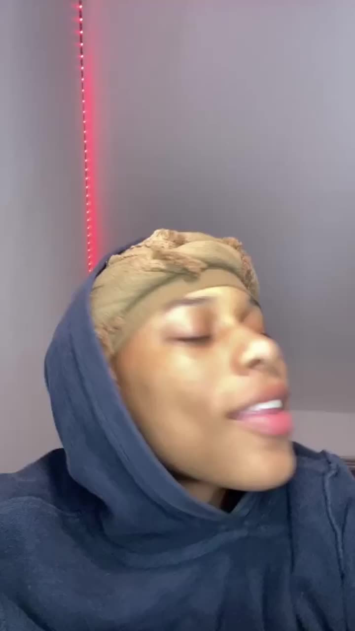 @Neek🌸👛💓🎀🦩🧞&zwj;♀️