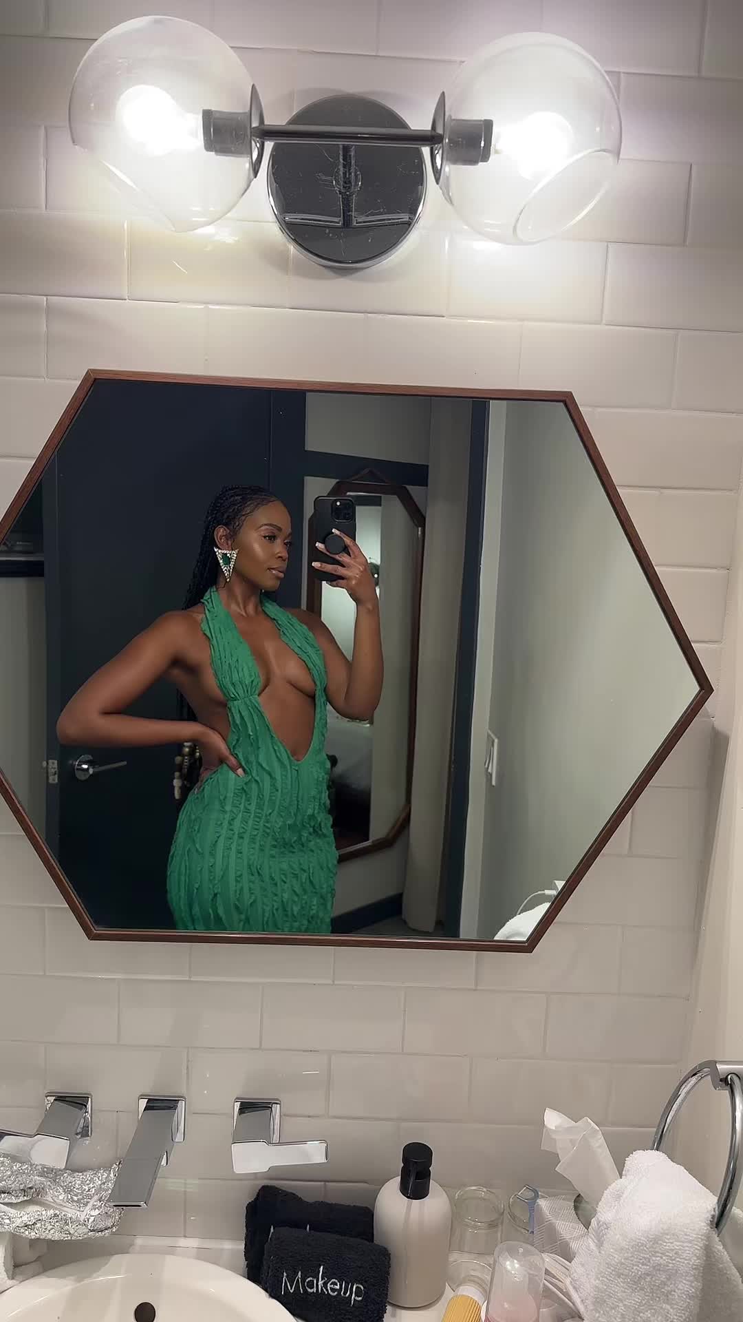 @nafessawilliams