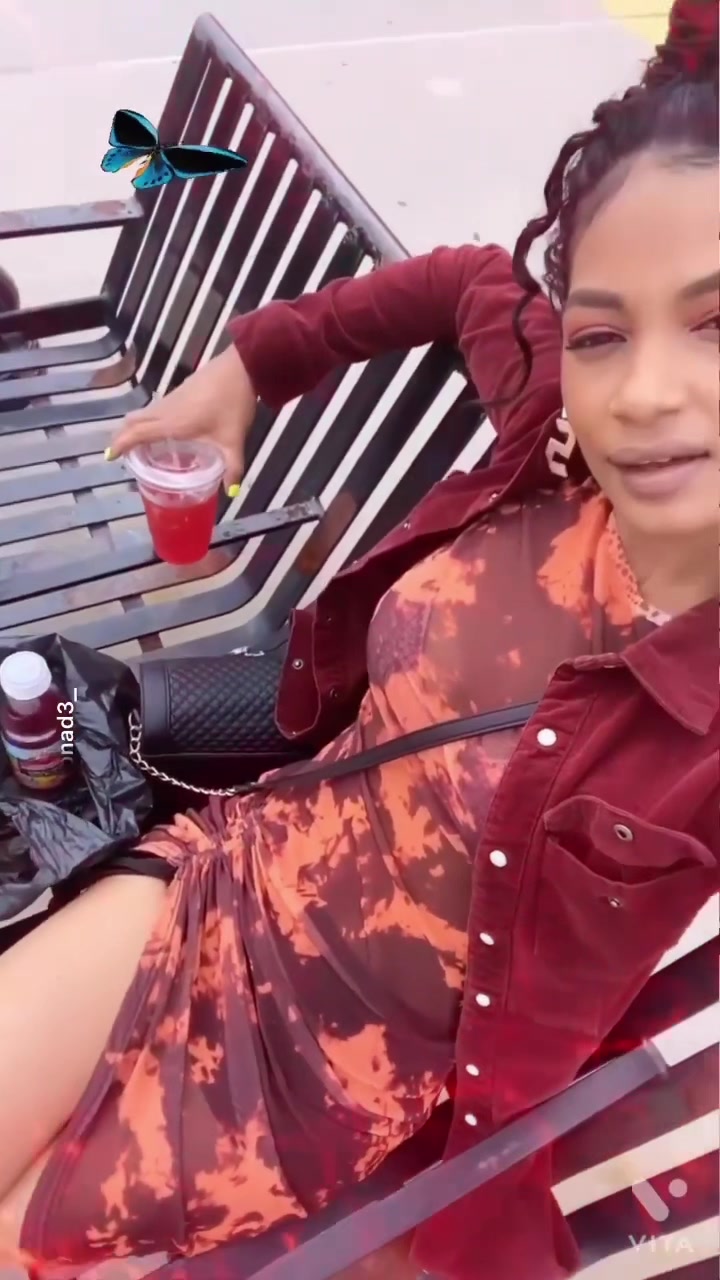 @pink_lemonad3_