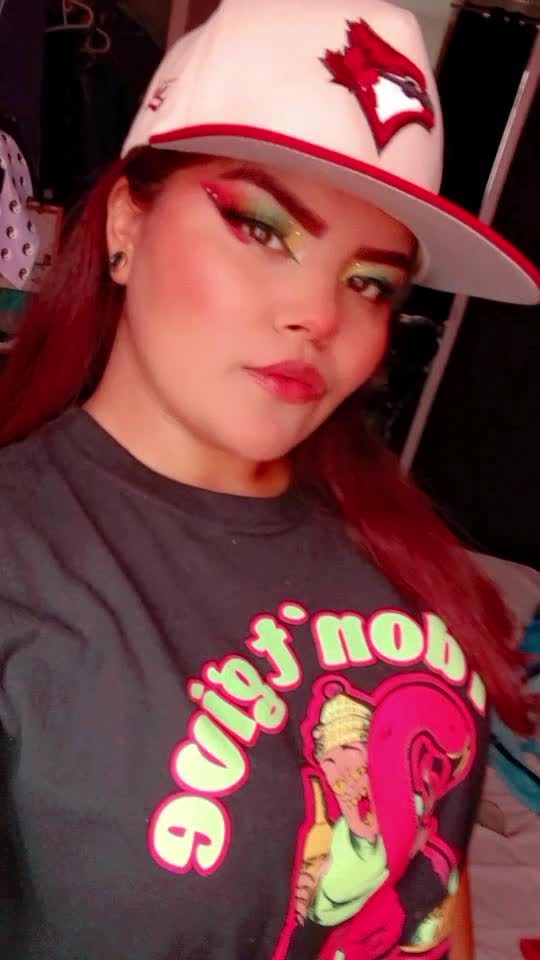 @Janet🦋