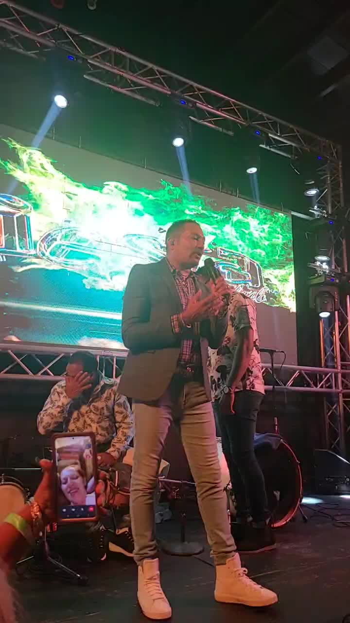 @Ricardo Caceda
