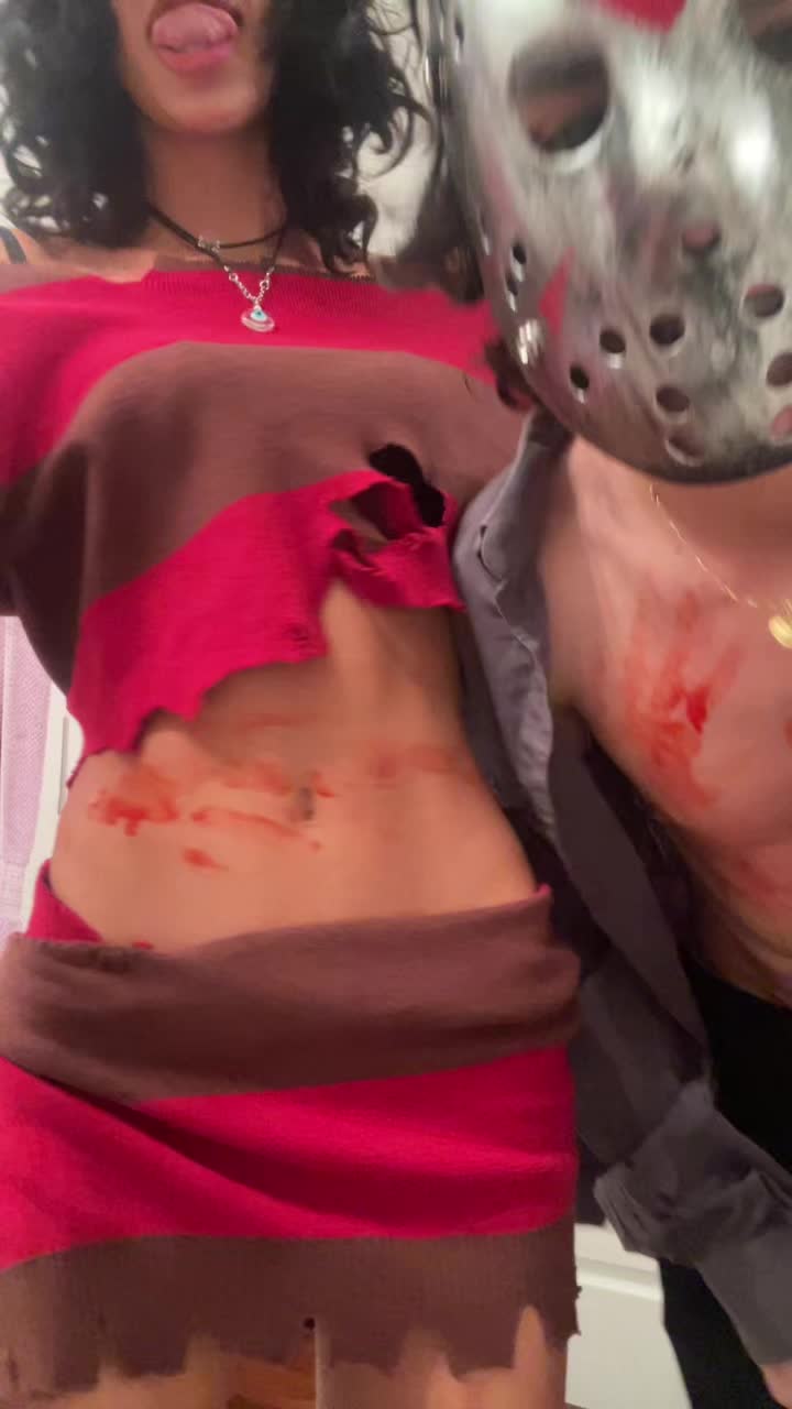@yourmomsgf