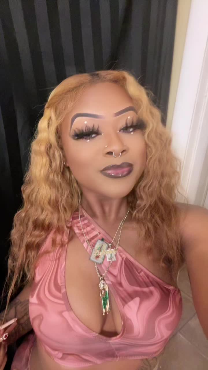 @Lala 🎀
