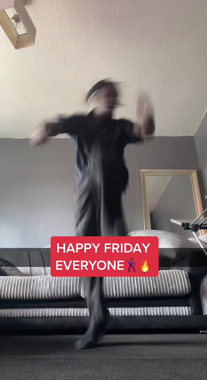 @MR HAPPY FRIDAY🕺🏾🥳