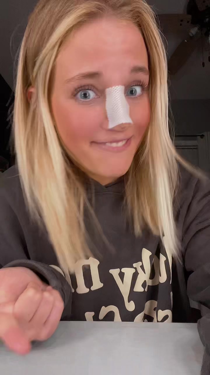 @averydroz