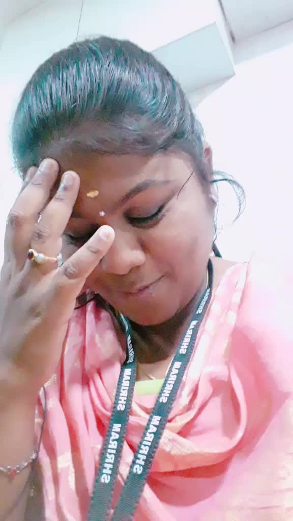 @Nivi💚