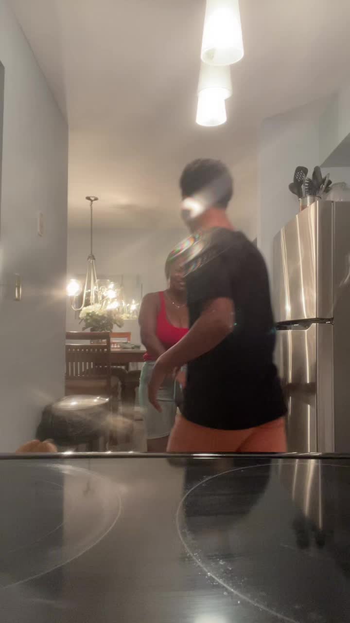 @CantTalktoEli