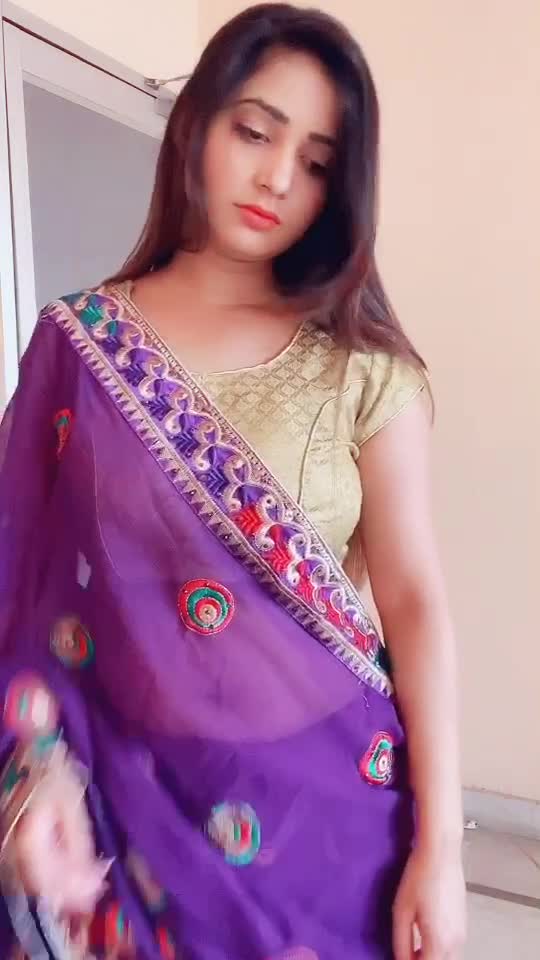 @HoneyKaur