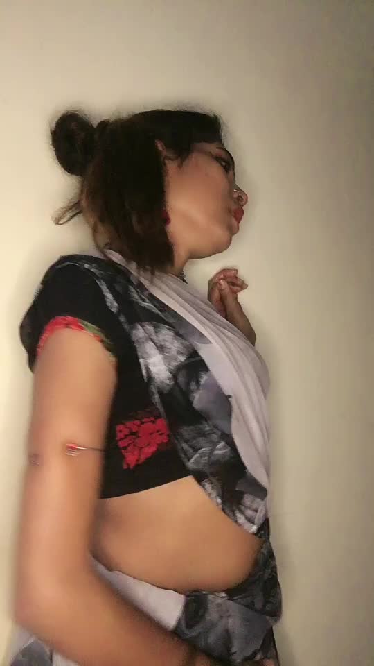@👑Hansika -👑
