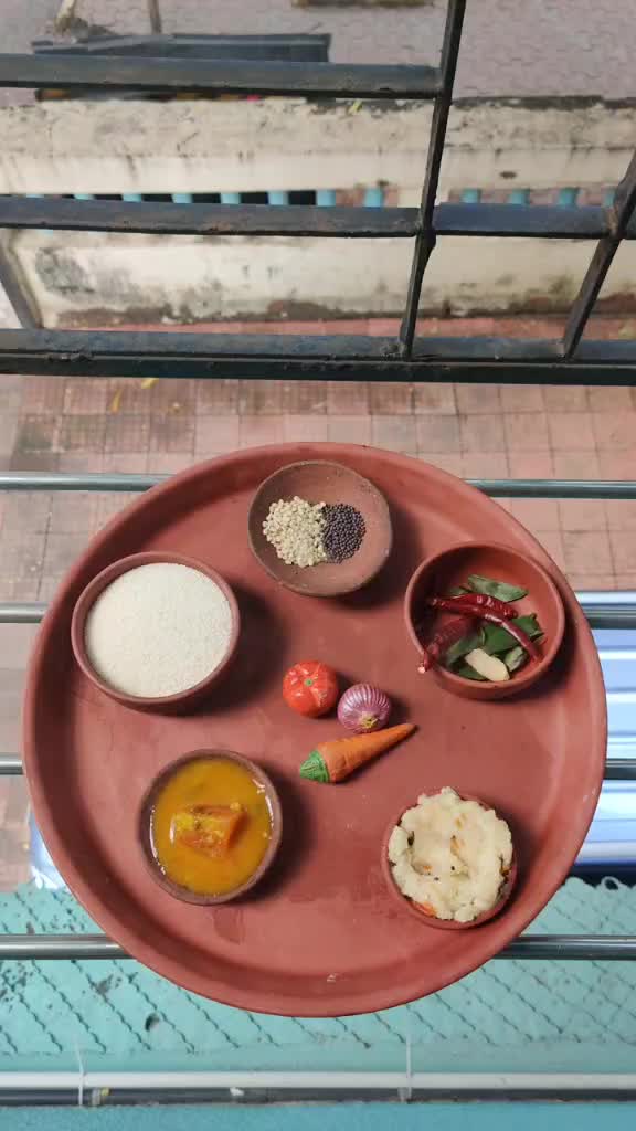 @TheSridharSisters