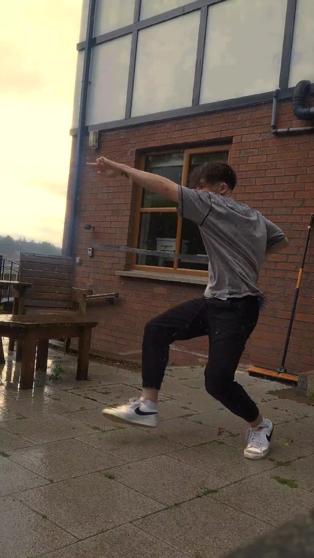 @liambailey