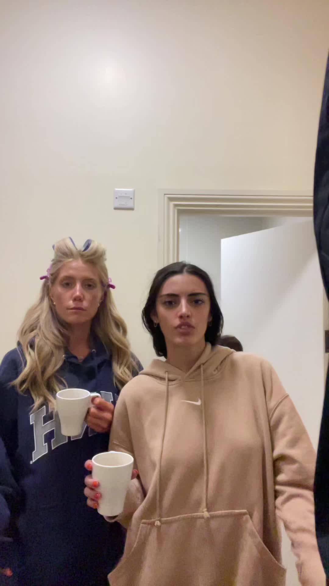 @CL