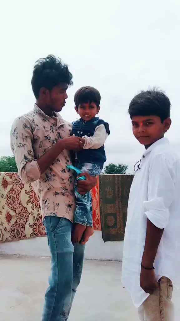 @user989111921557