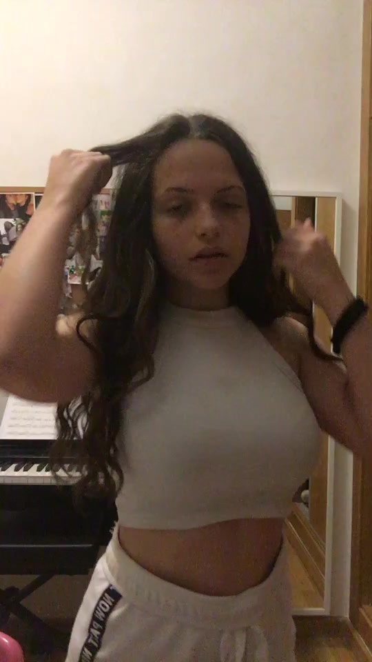 @luciaabelando