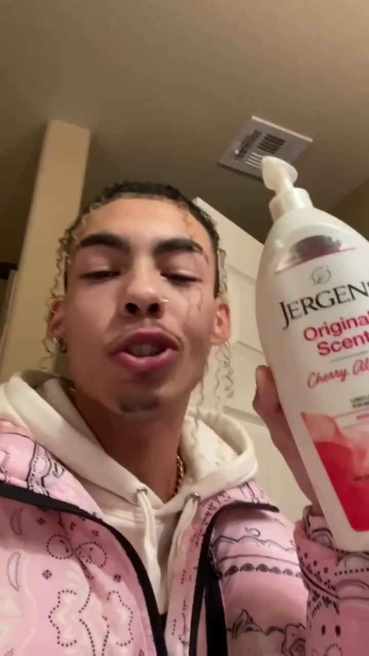 @Kozyy 🦦