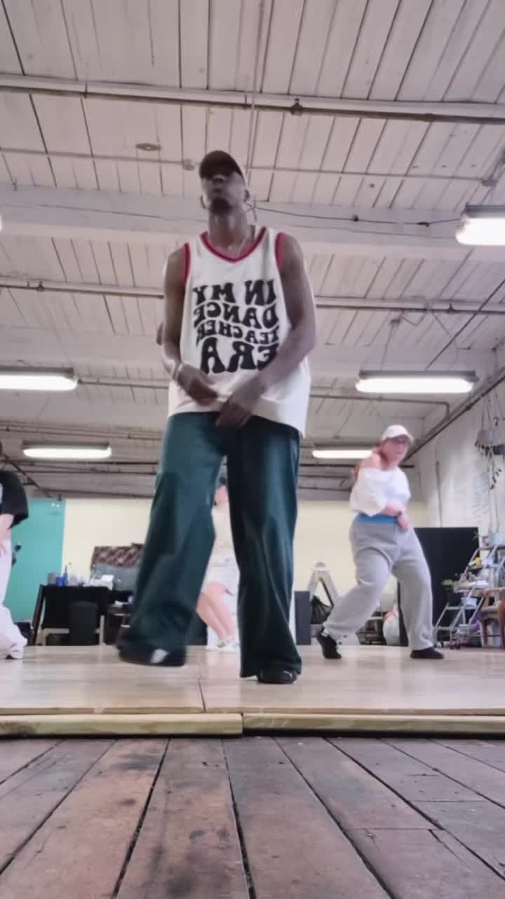 @Dancemachine