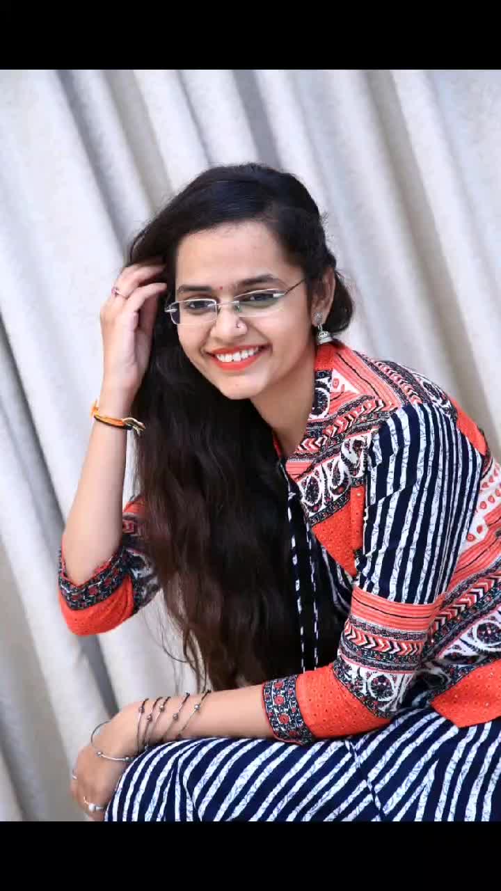 @_ek_pari_pagal_si