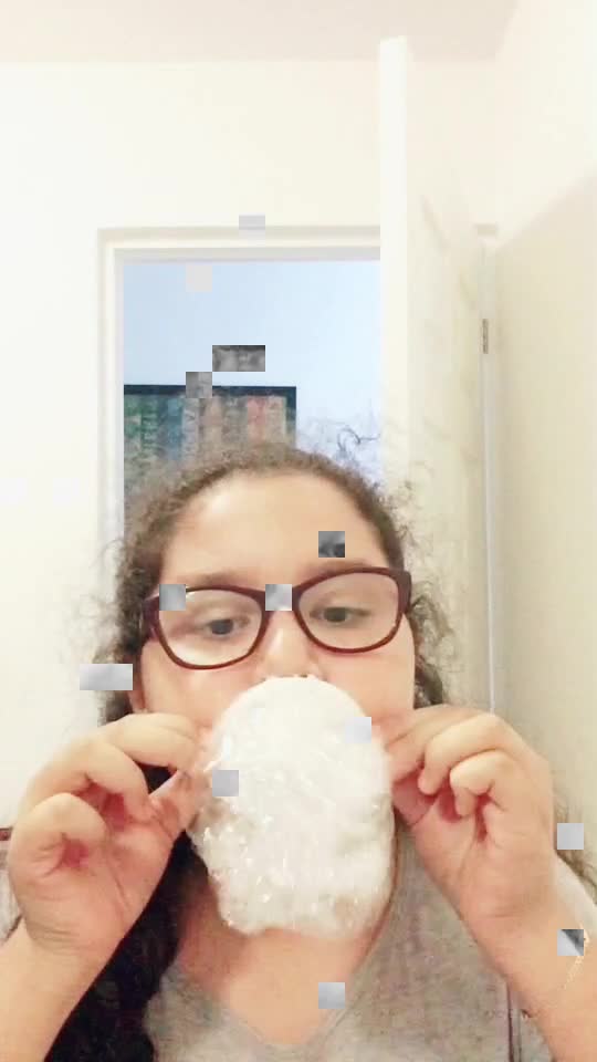 @Glolila