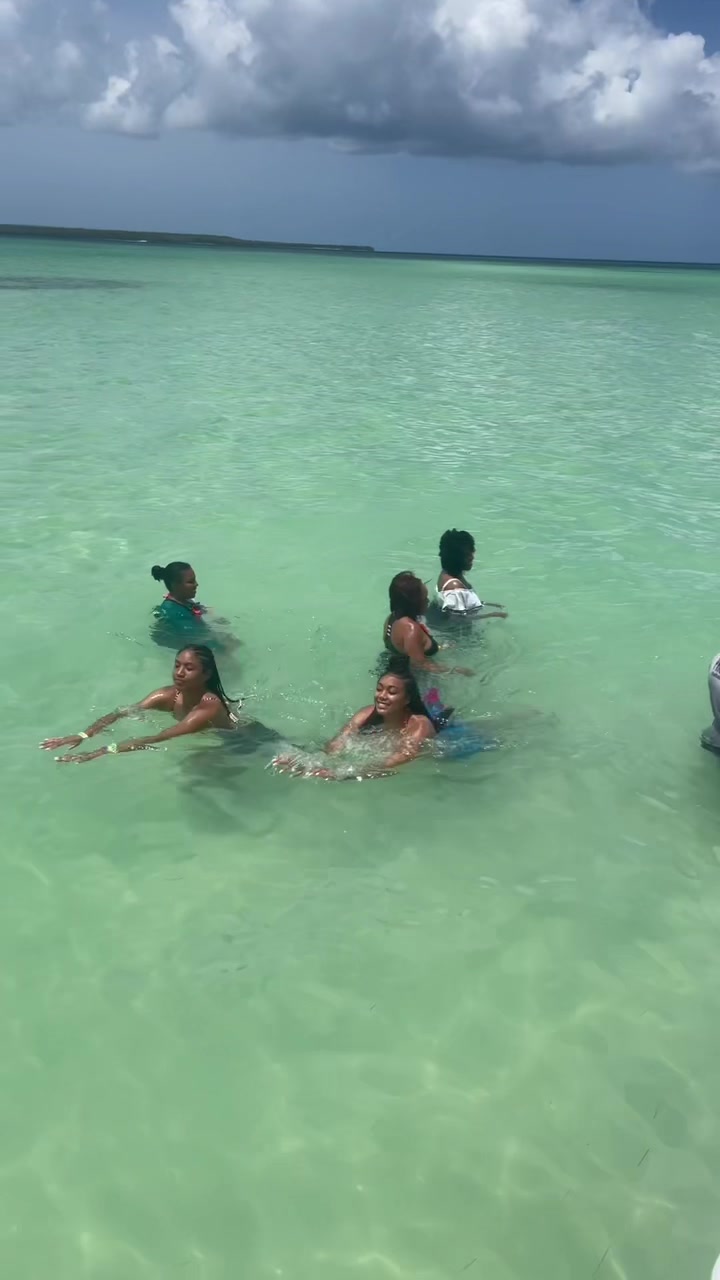 @Elisani