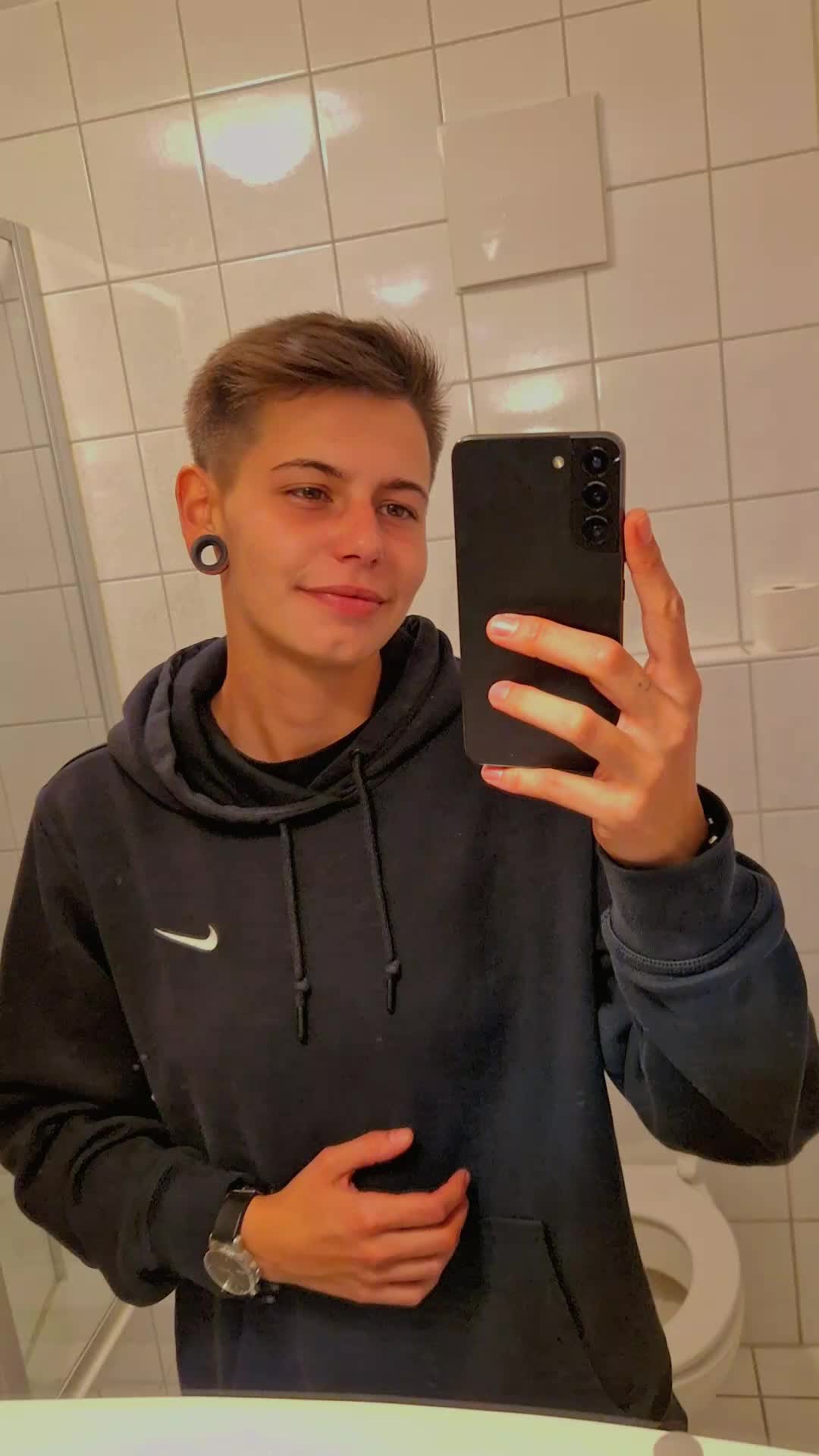 @Ju