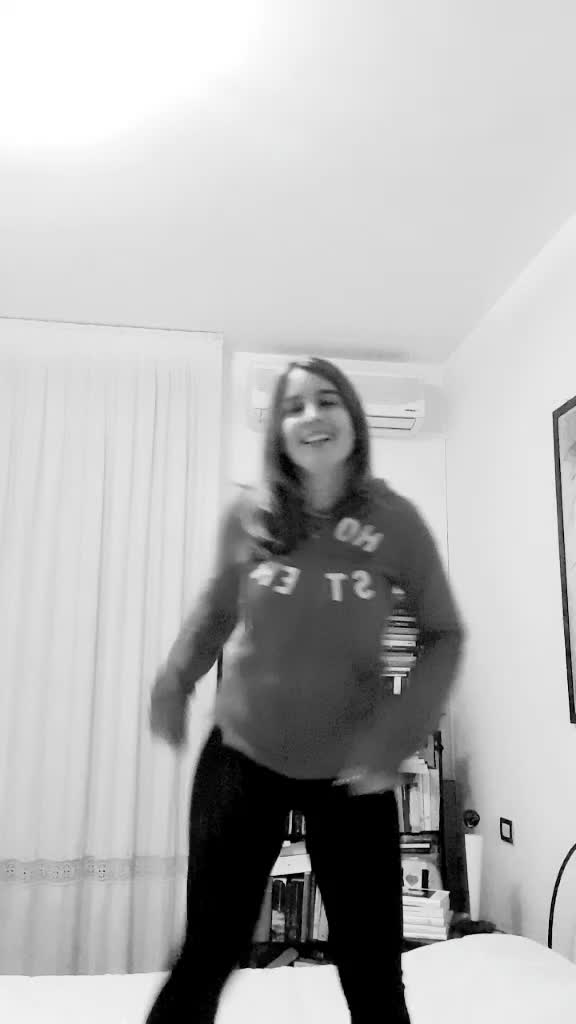 @eleninaa_