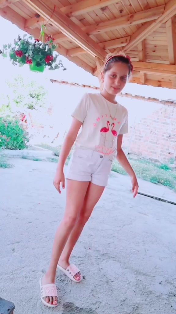 @Elena Metodi