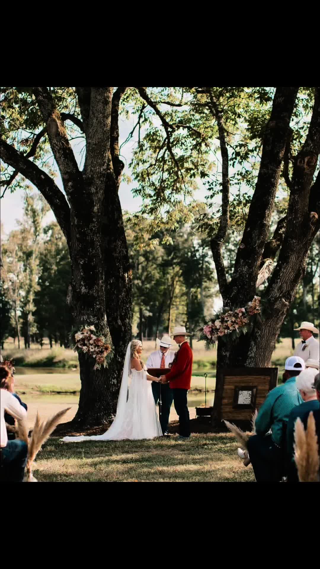 @Tin Roof Farms Venue