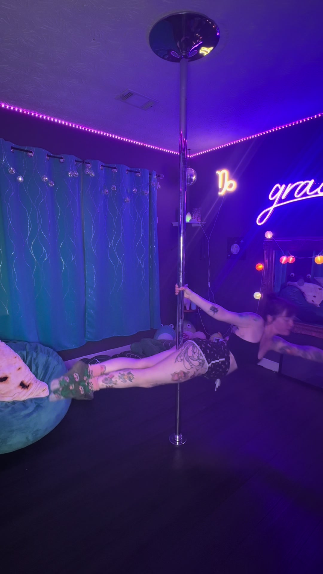 @Emma Celeste