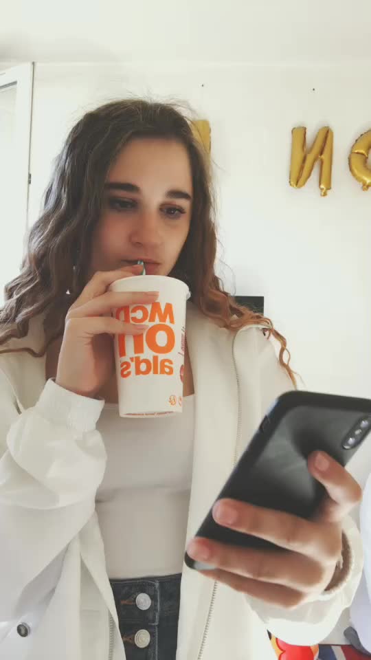 @CassyTuConnait