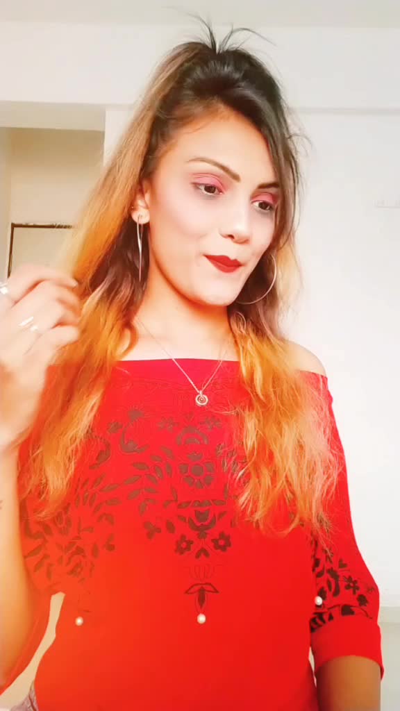 @Mahima🖤