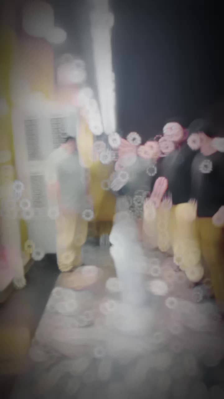 @&times;U M A R&times;