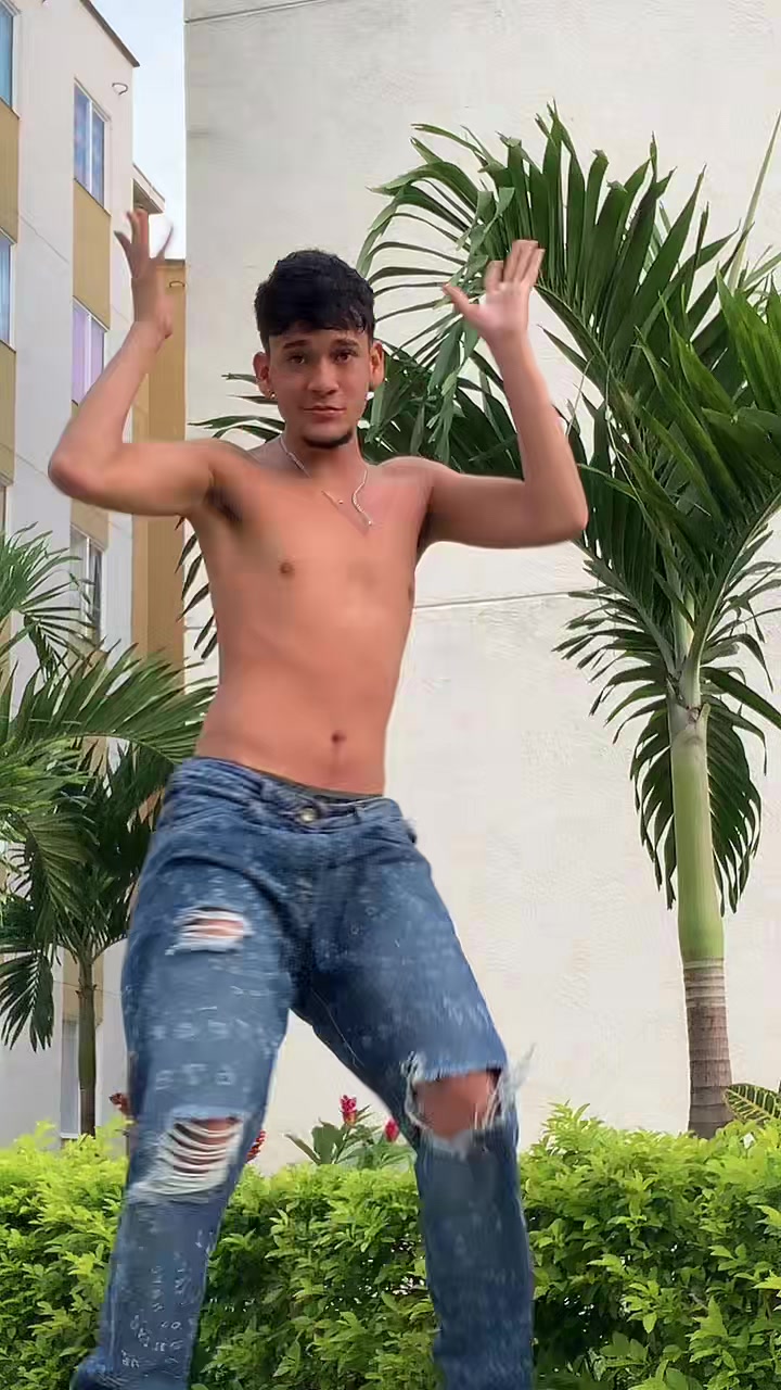 @Cristi&aacute;n Salinas
