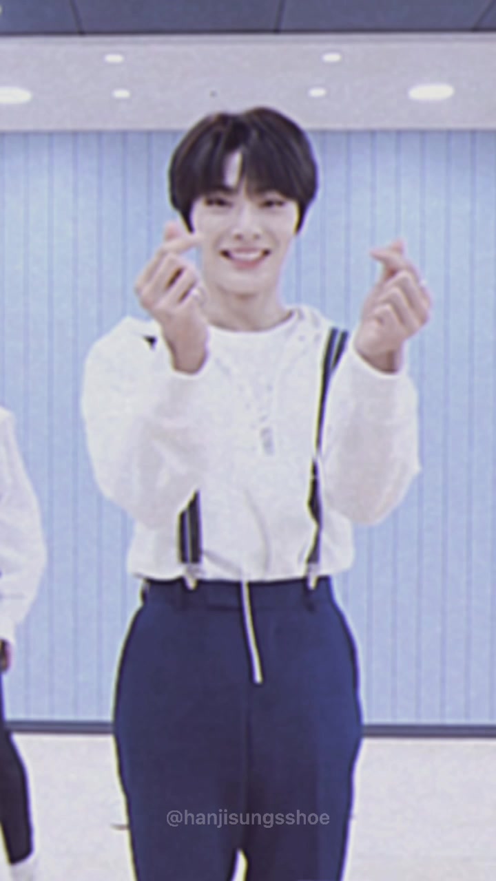 @han jisung's shoe