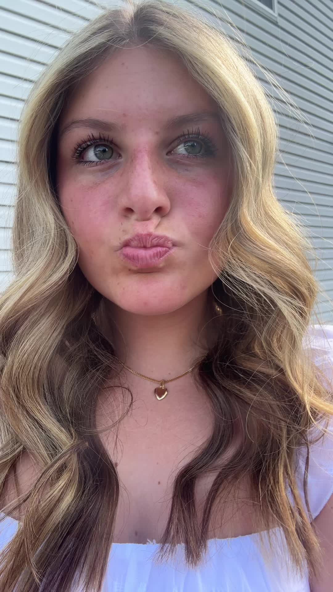@ADDIESPAM🦈🦈