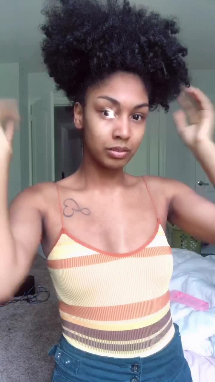 @Cici Alexis™️