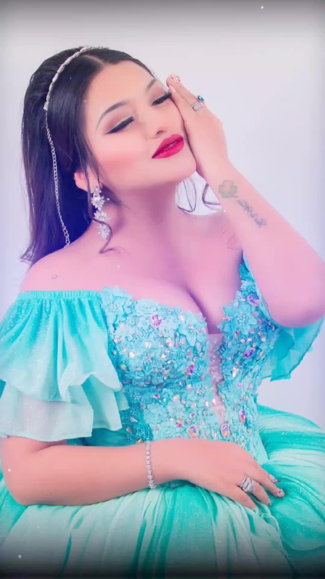 @CholitaHermosa