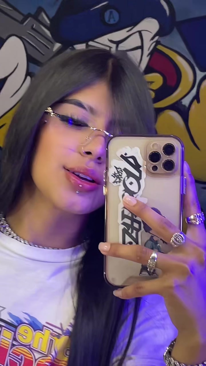 @Alejandra