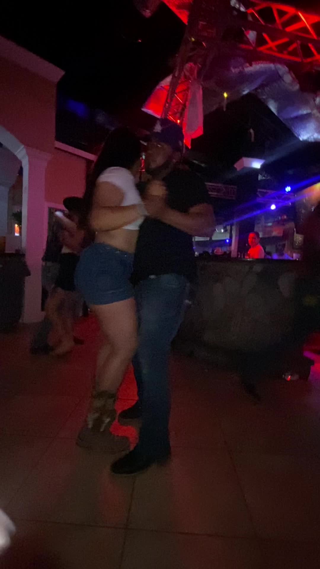 @G🦋