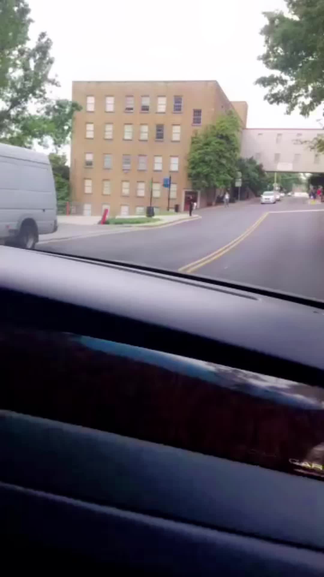 @AJ3 🕊️