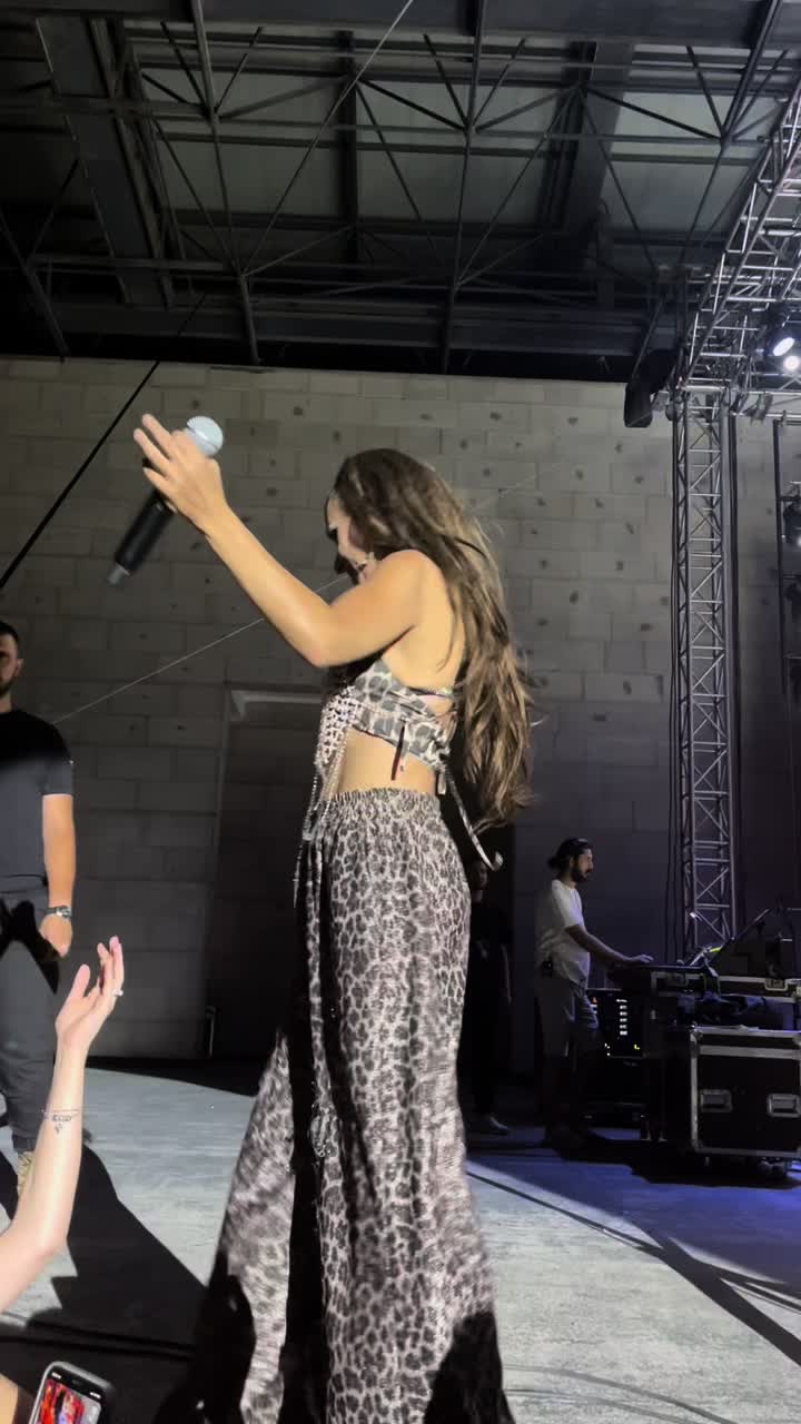 @Özge Aksu