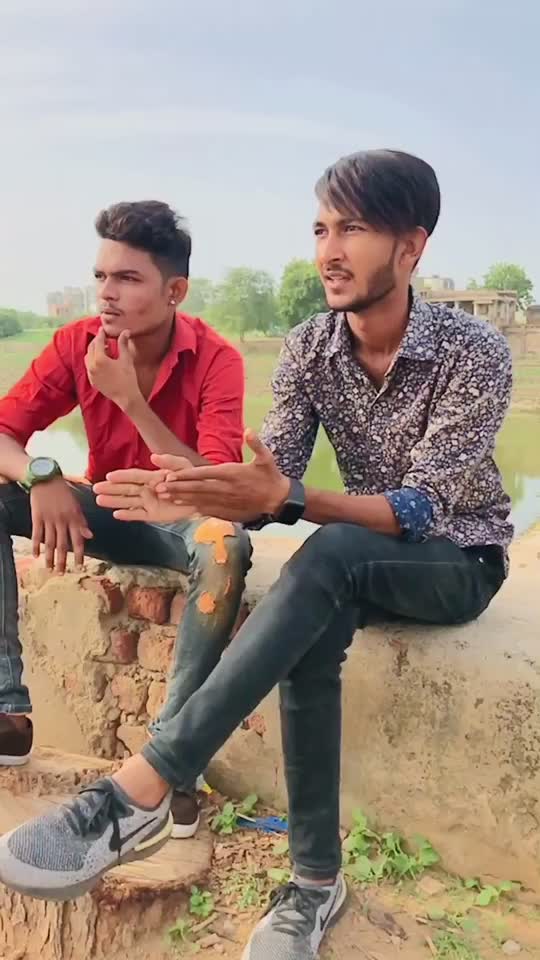 @mr_aakil__