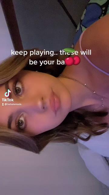 @stupidhotbrunette
