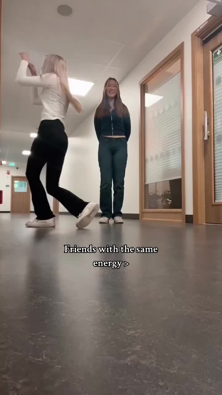 @Evelinaaa🎀