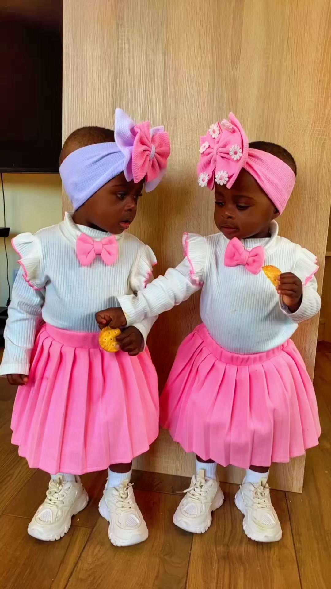 @Official kktwins💐