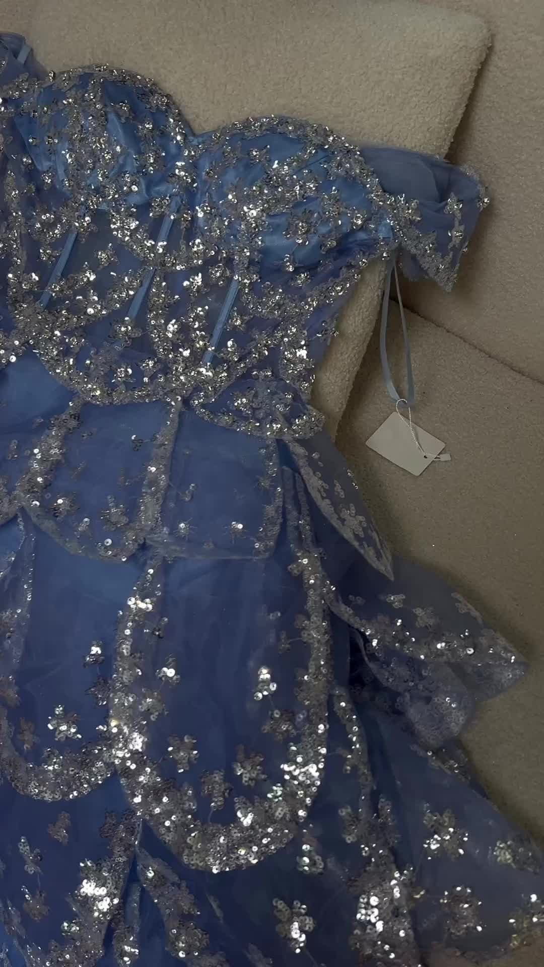 @lilylace_