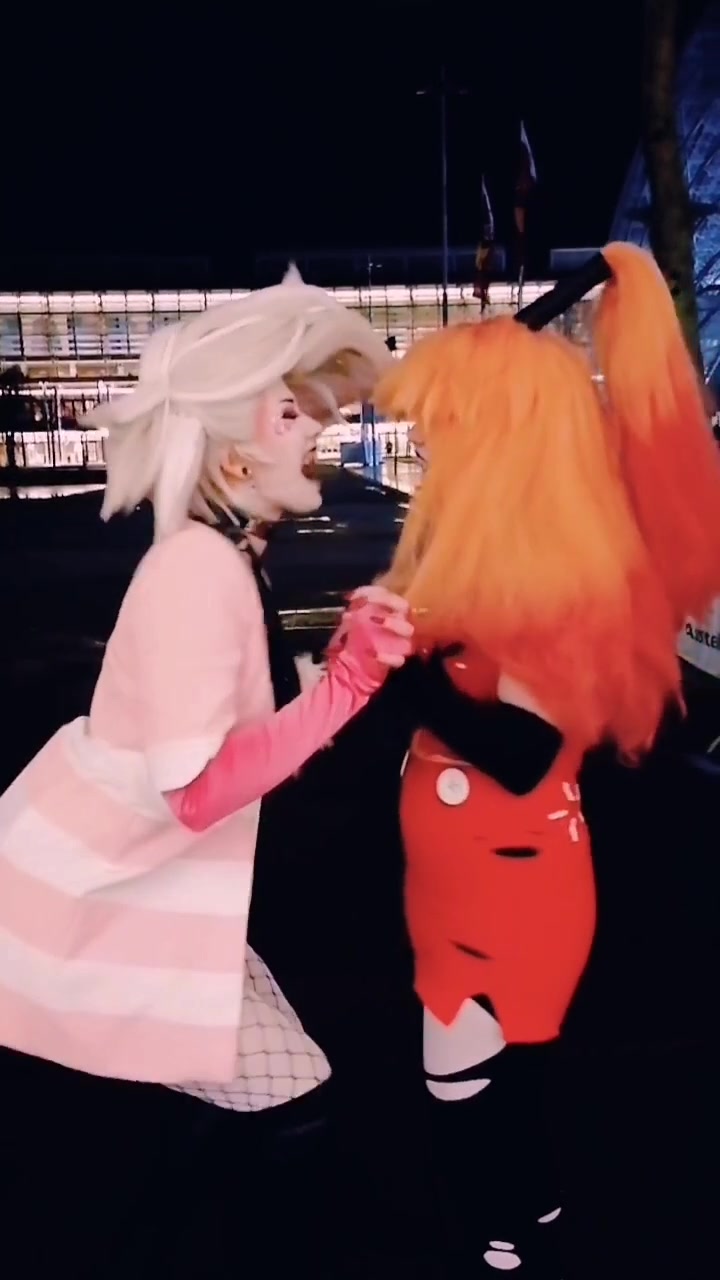 @zfox.cos