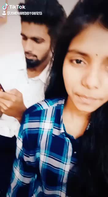 @sparkling_gal_valli
