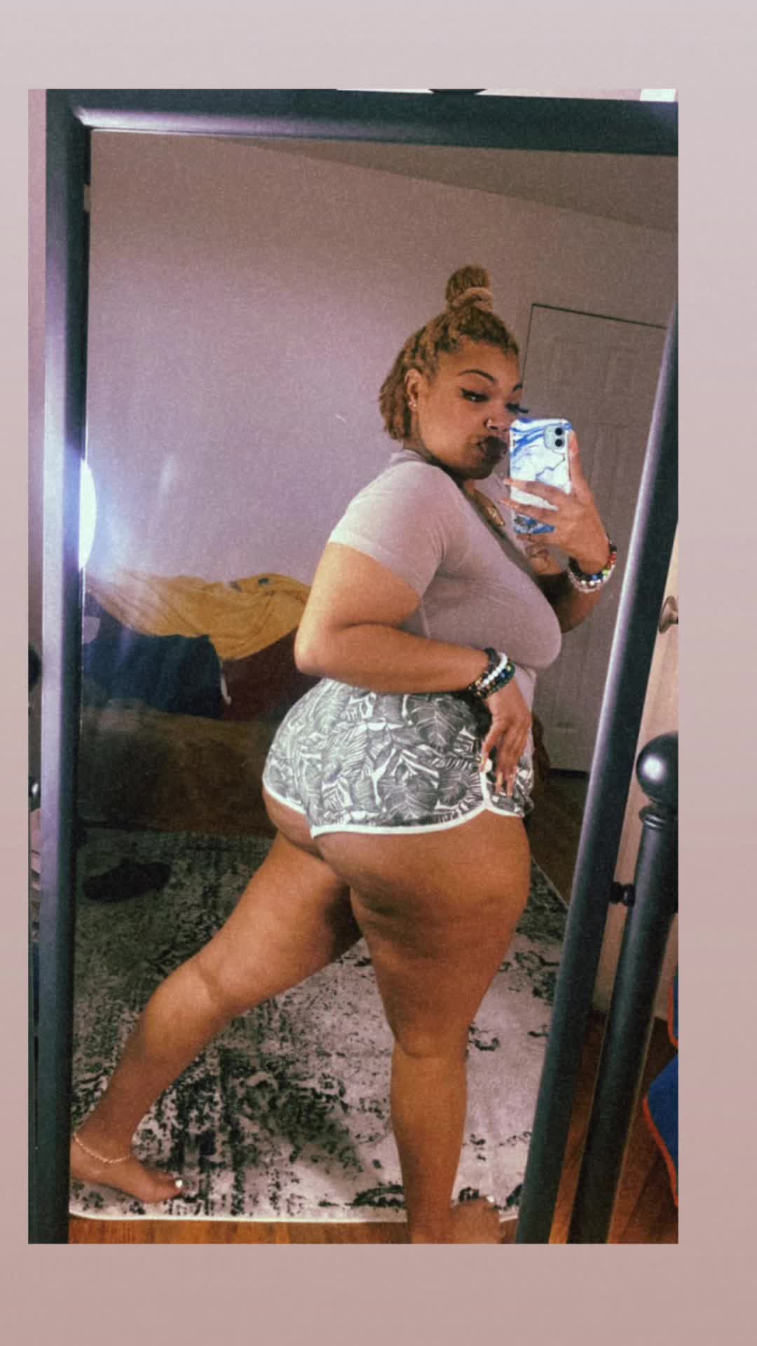 @Tee